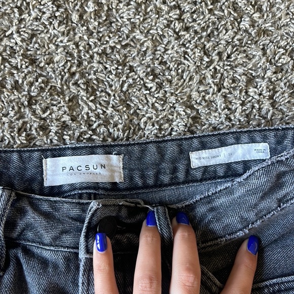 Pacsun Mid-Rise Short - Picture 4 of 4